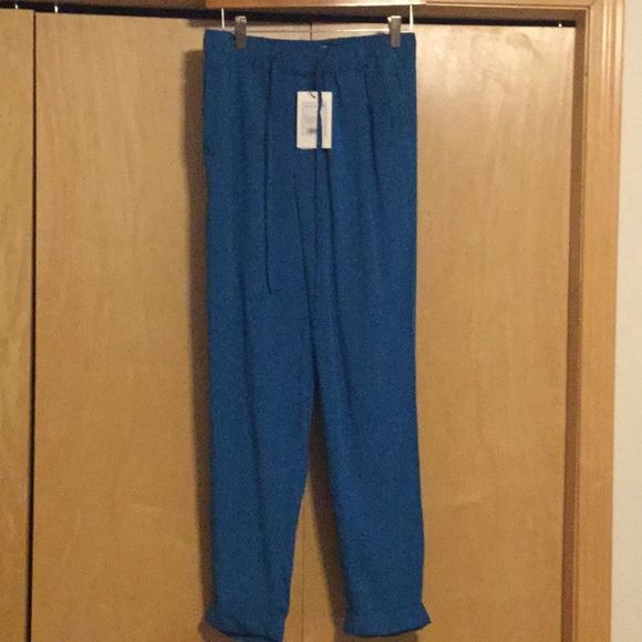 Kenneth Cole NY Poplin Cuffed Pull On Ankle Pants - Picture 2 of 11